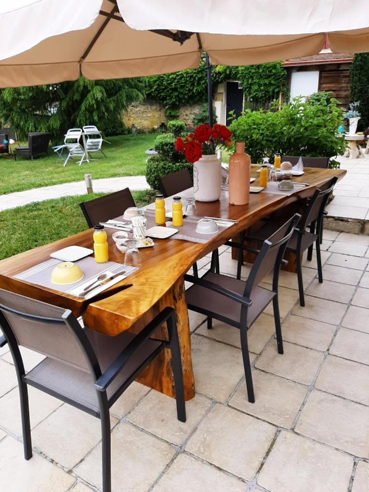 Bed and Breakfast La Bergerie-En-Vexin Jambville Exterior foto