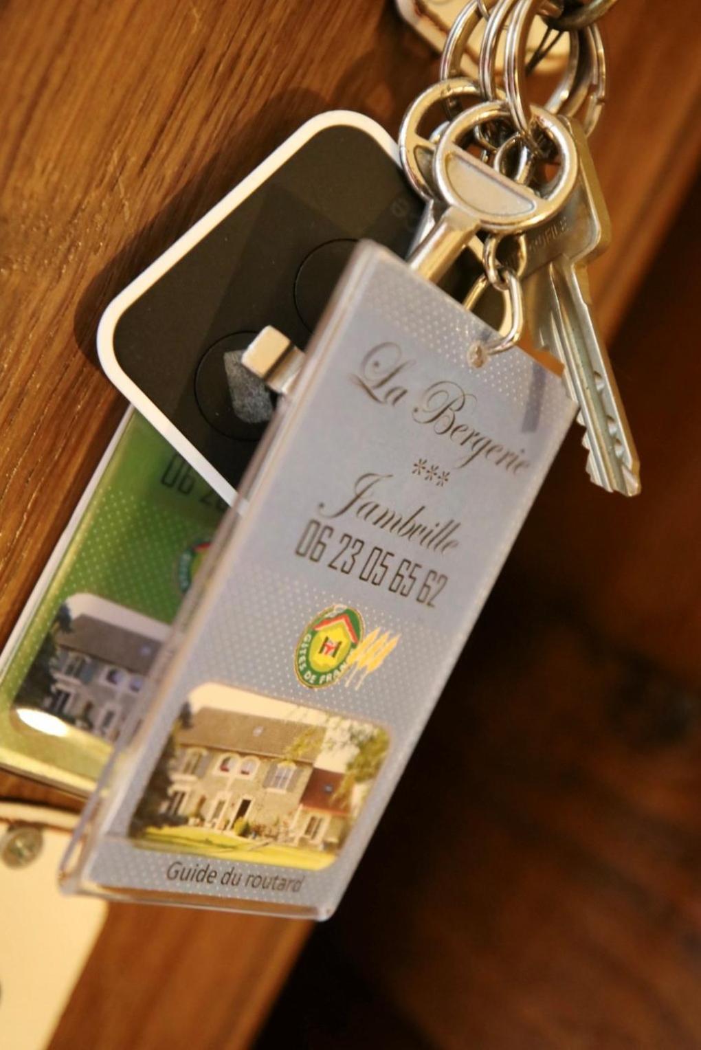 Bed and Breakfast La Bergerie-En-Vexin Jambville Exterior foto